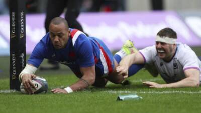 France home in on slam after Scotland win