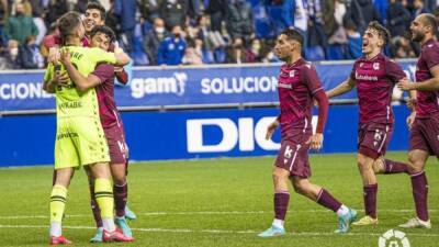Oviedo-Real Sociedad B | La Real Sociedad B coge aire en el Carlos Tartiere