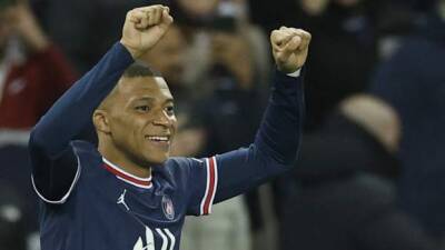 Ligue 1: Kylian Mbappe stars as Paris St-Germain beat Saint-Etienne 3-1