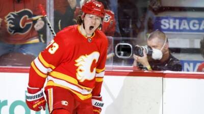 Tkachuk, Toffoli lead Flames past Wild for franchise-record 11th straight home win