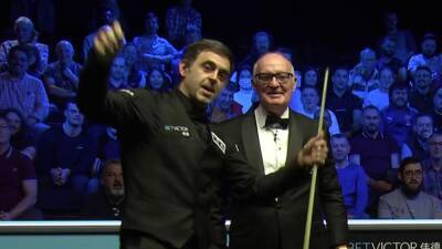 Neal Foulds - 'Is that alright?' – Ronnie O’Sullivan tells crowd to stop moving in 'extraordinary' exchange - eurosport.com