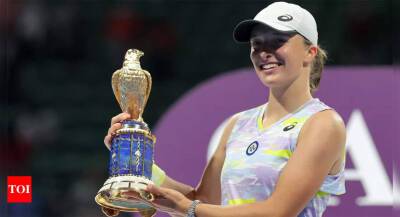 Karolina Pliskova - Swiatek claims Qatar Open title, dedicates win to 'suffering Ukraine' - timesofindia.indiatimes.com - Russia - Qatar - France - Ukraine - Estonia - Dubai -  Rome