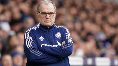 Marcelo Bielsa tributes and boxing controversy – Sunday’s sporting social