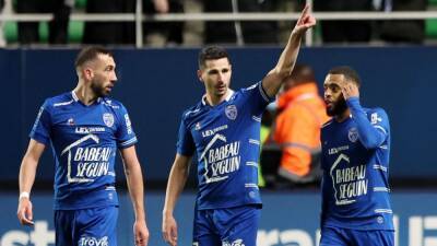 Pau López - El Troyes deja en bandeja la Ligue 1 al PSG tras empatar ante el Marsella - en.as.com