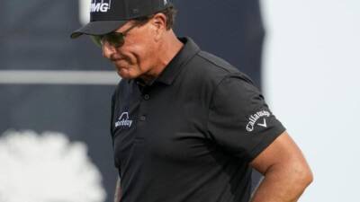 Mickelson losing more corporate deals