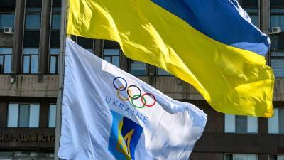 Ukrainian athletes call for blanket ban on Russian and Belarusian athletes, FIFA bans matches in Russia