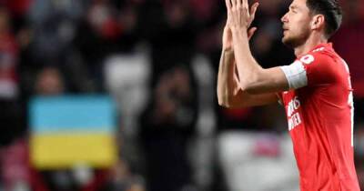 Joe Biden - Boris Johnson - Darwin Núñez - Jan Vertonghen - Ukraine striker Roman Yaremchuk moved to tears by powerful Benfica support amid ongoing Russia invasion - msn.com - Britain - Russia - Ukraine - Ireland