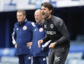 Danny Cowley sends message to Portsmouth players about supporters