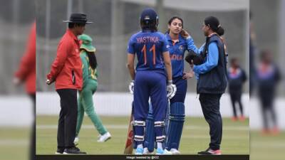 ICC Women's World Cup: Smriti Mandhana Cleared To Continue After Blow On Head, Relief For India