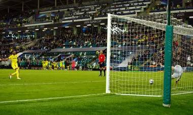 Jamie Carragher - Jamie Redknapp - Things Got Heated Between Jamie Carragher And Jamie Redknapp During Kepa Aarrizabalaga Debate - sportbible.com