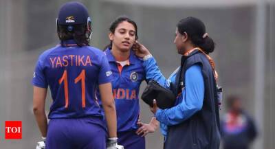 Smriti Mandhana 'stable' after being hit on the head, under observation for mild soft tissue injury to left earlobe