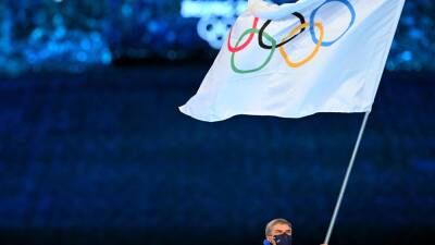 International Olympic Committee calls for sports to ban Russian and Belarusian athletes from international events
