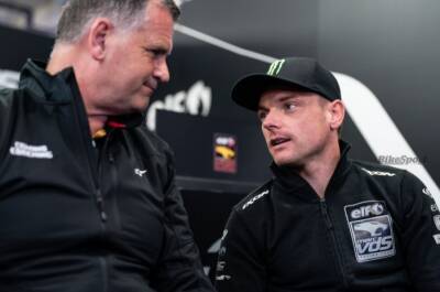 Lowes’ wrist woes - ‘I feel better, the squeaking’s stopped’