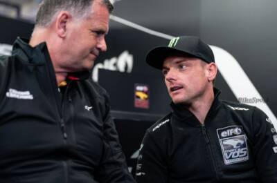 Sam Lowes - Lowes’ wrist woes - ‘I feel better, the squeaking’s stopped’ - bikesportnews.com - Qatar - Italy - county Valencia