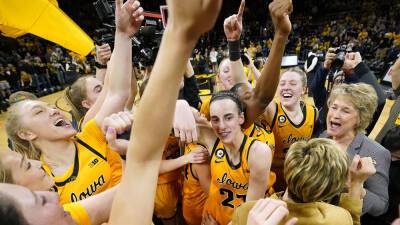 Iowa jumps to 12 in women's AP Top 25; top five unchanged