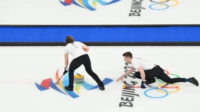 Winter Games - Bruce Mouat - Jennifer Dodds - Winter Olympics 2022 - Bagpipes inspire Team GB curling team to a winning start in Beijing - eurosport.com - Britain - Sweden - Scotland - Norway - China - Beijing