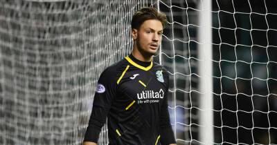Ellis Simms - Matt Macey - Kevin Dąbrowski - Kevin Dabrowski 'had offers to leave Hibs' before man-of-the-match debut against Hearts - msn.com