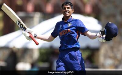 Watch: VVS Laxman's Reaction In Dugout After India's Yash Dhull Reaches Hundred In U19 World Cup Semi-Final vs Australia - sports.ndtv.com - Australia - India