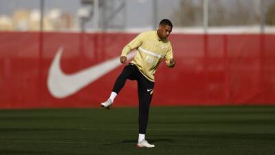 El Sevilla - Tecatito, Martial y Gudelj, en la lista del Sevilla para Europa - en.as.com - Santander -  Zagreb