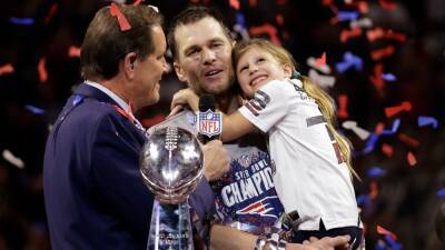 Tom Brady - Bill Belichick - Rob Gronkowski - On this day in 2019: Tom Brady wins Super Bowl number six as Patriots beat Rams - bt.com - Usa - San Francisco - Los Angeles -  Atlanta - county Bay
