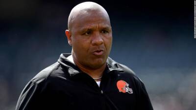 Brian Flores - Stephen Ross - Cleveland Browns deny Hue Jackson was incentivized for losses when he was head coach - edition.cnn.com - county Brown - county Cleveland