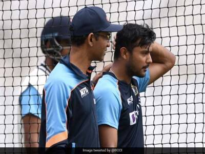 Shikhar Dhawan - T.Dilip - Ishan Kishan - India vs West Indies: Team India Starts Training As Mayank Agarwal In Mandatory Three-Day Quarantine - sports.ndtv.com - South Africa - India -  Ahmedabad