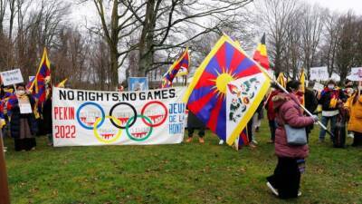 Tibetans march on IOC headquarters to protest Beijing Games