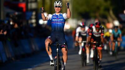 Fabio Jakobsen - Remco Evenepoel - Fabio Jakobsen wins stage 2 of Volta a la Comunitat Valenciana for QuickStep-AlphaVinyl team - eurosport.com - Netherlands - Scotland - Uae