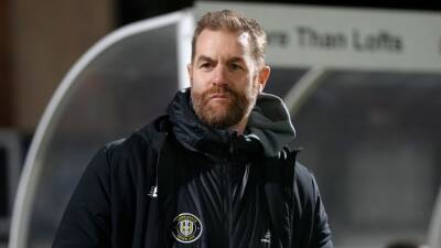 Simon Weaver reflects on Harrogate progress ahead of derby clash with Bradford - bt.com - Britain -  Bradford -  Harrogate