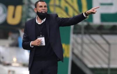 Gus Poyet - Greece pick Poyet to coach national team - beinsports.com - Britain -  Athens -  Shanghai - Uruguay - Greece