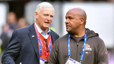 Cleveland Browns owner Jimmy Haslam fires back - Hue Jackson 'never accepted blame' for losing - espn.com - county Brown - county Cleveland