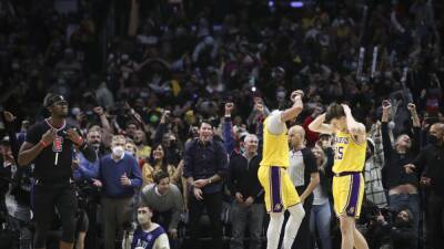 Los Lakers están gafados