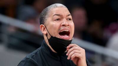 Paul George - Ty Lue - LA Clippers' Ty Lue awaits Paul George's MRI, casts gloom on Kawhi Leonard's return - espn.com - Los Angeles -  Los Angeles - state Utah
