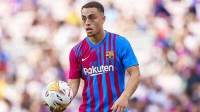 Sergino Dest - Jordi Alba - Can Barça - Barcelona | Marcha atrás con Sergiño Dest - en.as.com