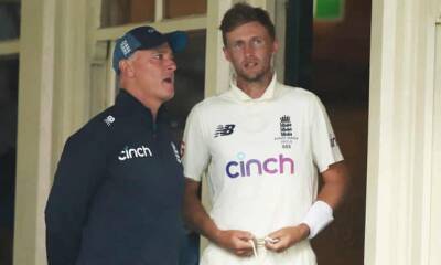 Chris Silverwood - Ashley Giles - Andrew Strauss - Joe Root stays on as England Test captain with Thorpe latest to be axed - theguardian.com - Australia