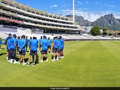 Ravi Bishnoi - Rahul Dravid - Shikhar Dhawan - Ruturaj Gaikwad - Ishan Kishan - Kuldeep Yadav - India vs West Indies: Team India Has First Full Training Session Ahead Of West Indies ODIs - sports.ndtv.com - India -  Ahmedabad