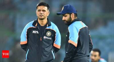 Ravi Bishnoi - Rahul Dravid - Ishan Kishan - Kuldeep Yadav - Indian team has first full training session ahead of West Indies ODIs - timesofindia.indiatimes.com - India