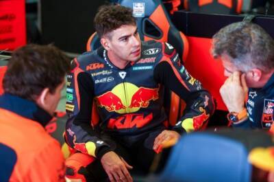 Augusto Fernandez - Fernandez fractures thumb, surgery succesful - bikesportnews.com