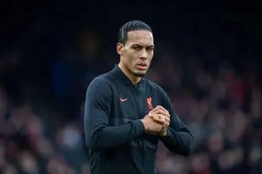 Jurgen Klopp - Virgil Van-Dijk - Andy Robertson - Virgil Van Dijk Gave A Masterclass On How To Defend One-On-One To A YouTuber, He's So Hard To Beat - sportbible.com - Manchester -  Cardiff