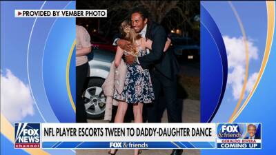 NFL player escorts Texas middle schooler to daddy-daughter dance after father's death - foxnews.com - Usa - county Eagle - state Texas - state Pennsylvania -  Milwaukee