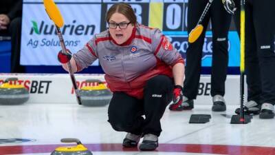 Galusha edges Zacharias to secure playoff spot at Scotties - cbc.ca - county Crawford