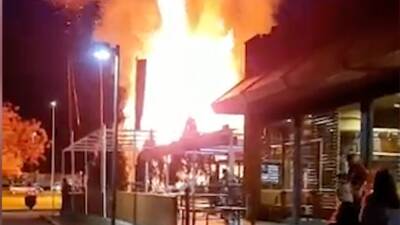 El Chiringuito - Al De-Simeone - Momentos de pánico en Badajoz por un incendio muy cerca de un McDonalds - en.as.com