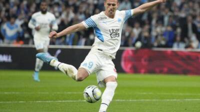 Milik bags hat-trick in big Marseille win