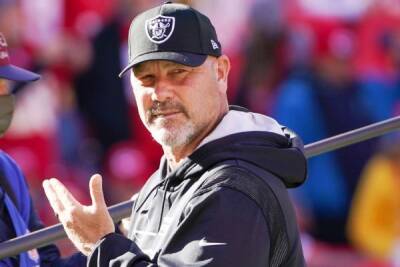 Source: Indianapolis Colts hiring former Las Vegas Raiders defensive coordinator Gus Bradley for same position