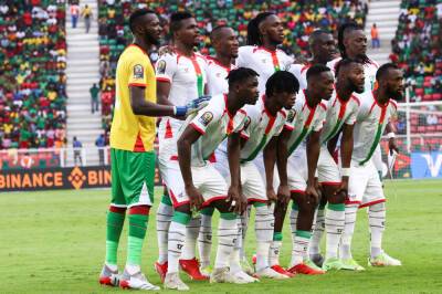 Vincent Aboubakar - Cameroun to face Burkina Faso in Third Place match - guardian.ng - Egypt - Senegal - Burkina Faso -  Yaounde - county Young