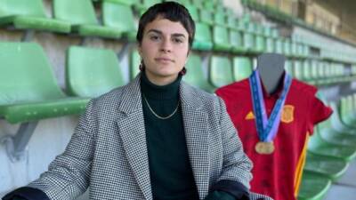 FÚTBOL FEMENINO Irene López: "Llegué a sentir aversión por el propio deporte"