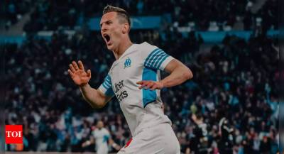 Arkadiusz Milik hat-trick fires Marseille second in Ligue 1