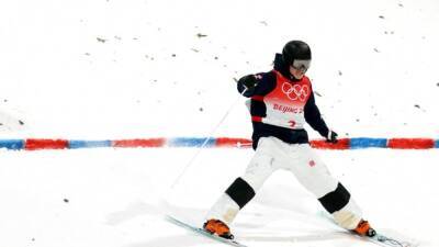 Clare Fallon - Freestyle skiing-Sweden's Wallberg wins moguls gold, unseats Kingsbury - channelnewsasia.com - Sweden - Canada - China - Beijing - Japan -  Sochi
