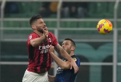 Thomas Tuchel - Simone Inzaghi - Ivan Perisic - Olivier Giroud - Giroud brace gives AC Milan derby win over Inter - arabnews.com - France - Abu Dhabi - Uae - Dubai - Saudi Arabia - county Thomas