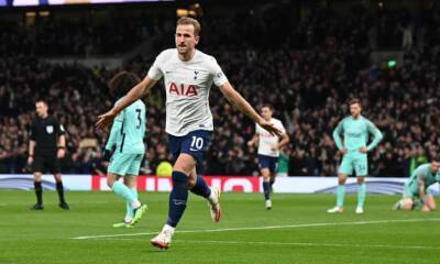 Harry Kane doubles up to steer Tottenham past Brighton in FA Cup